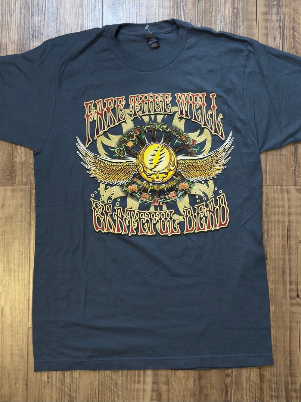Tultex Grateful Dead fare thee well Winged Lightning Skull Graphic Tee